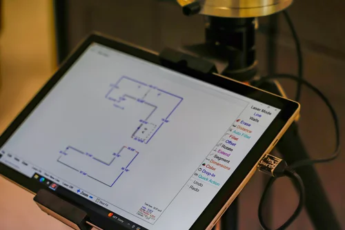 Digital countertop measurements displayed on a templating tablet